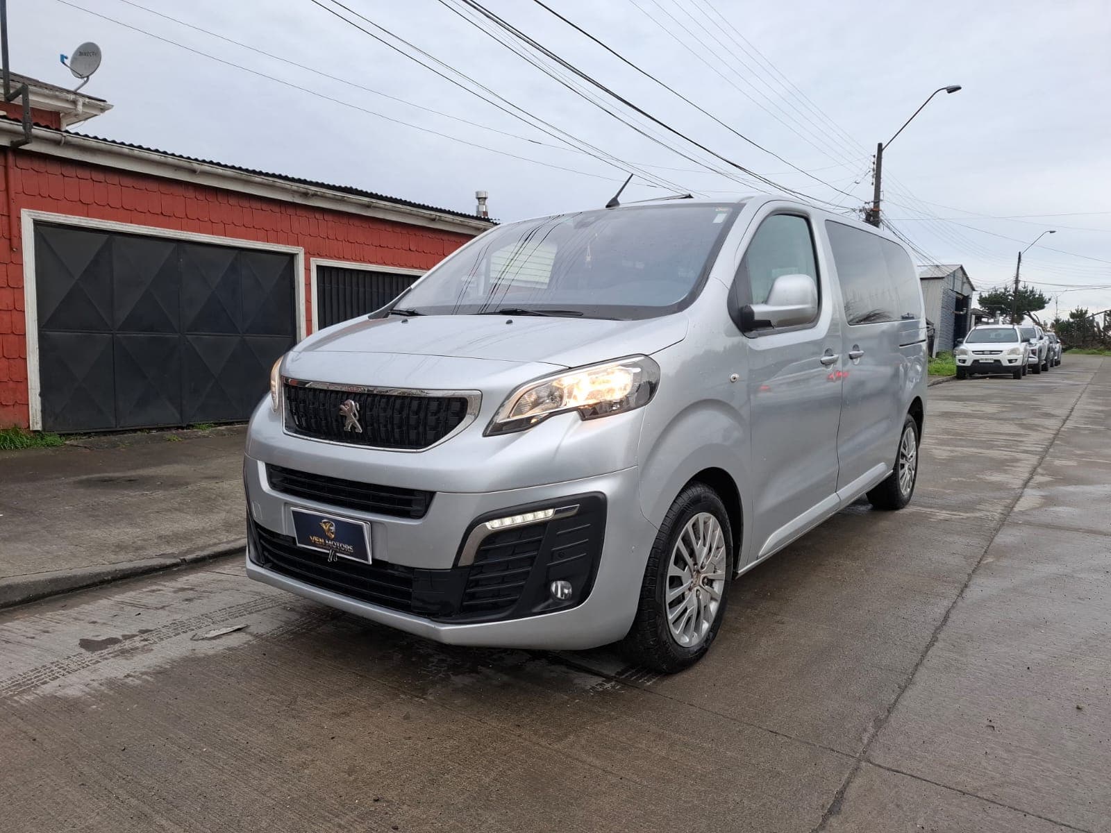 Peugeot Traveller 2018