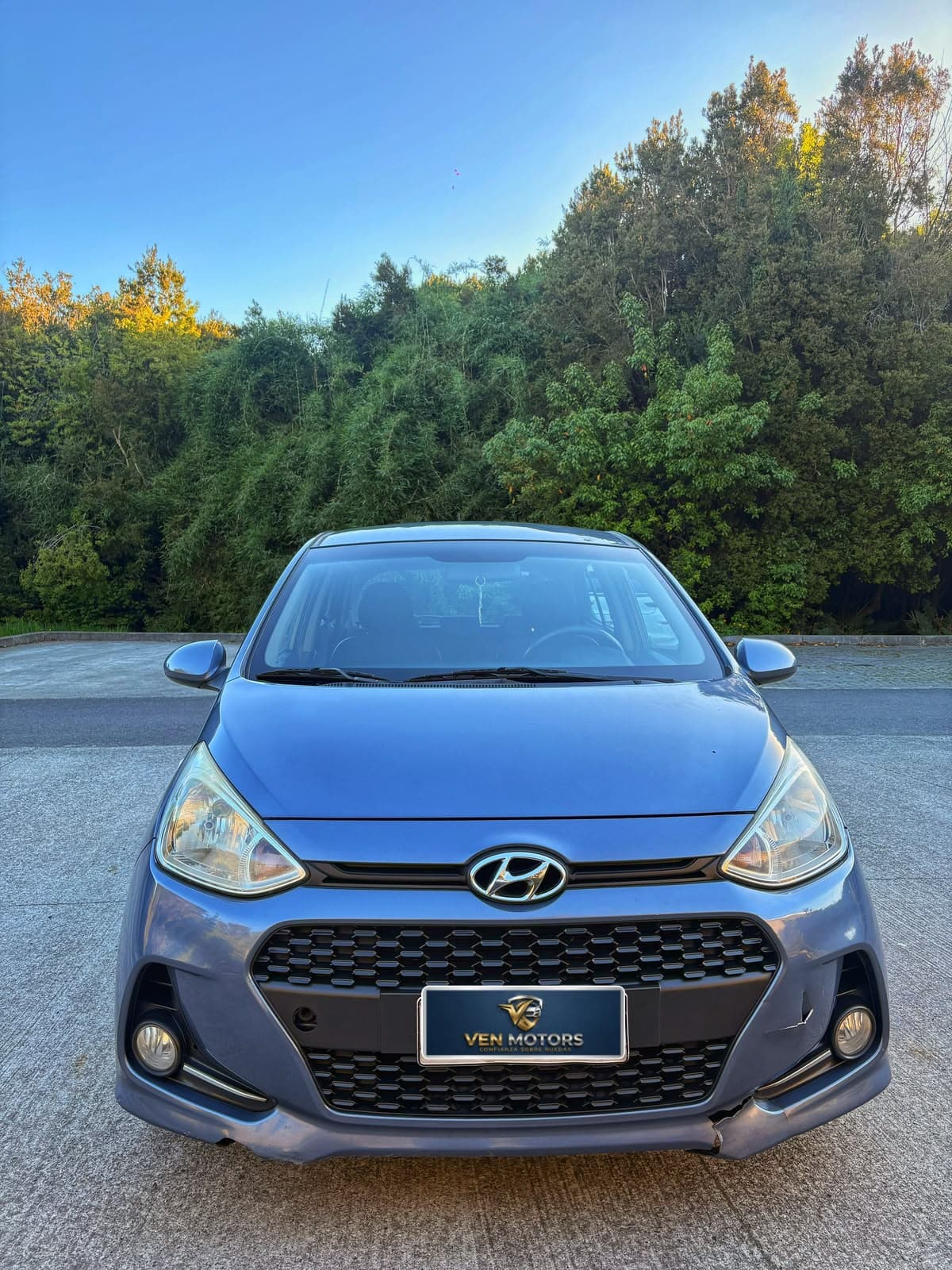 Hyundai Grand i10 2017 Azul, vista exterior 1 de 7