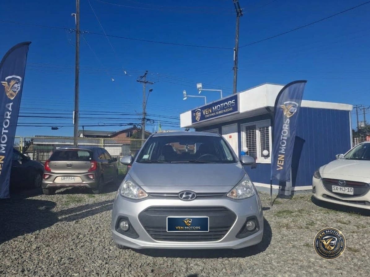 Hyundai Grand i10 2017 Gris, vista exterior 1 de 4
